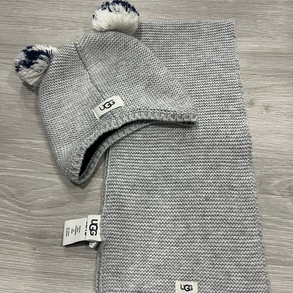 UGG Kids Gray Knit Beanie and Scarf Set